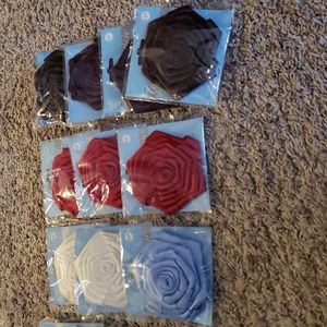 Lot of 17 satin flowers